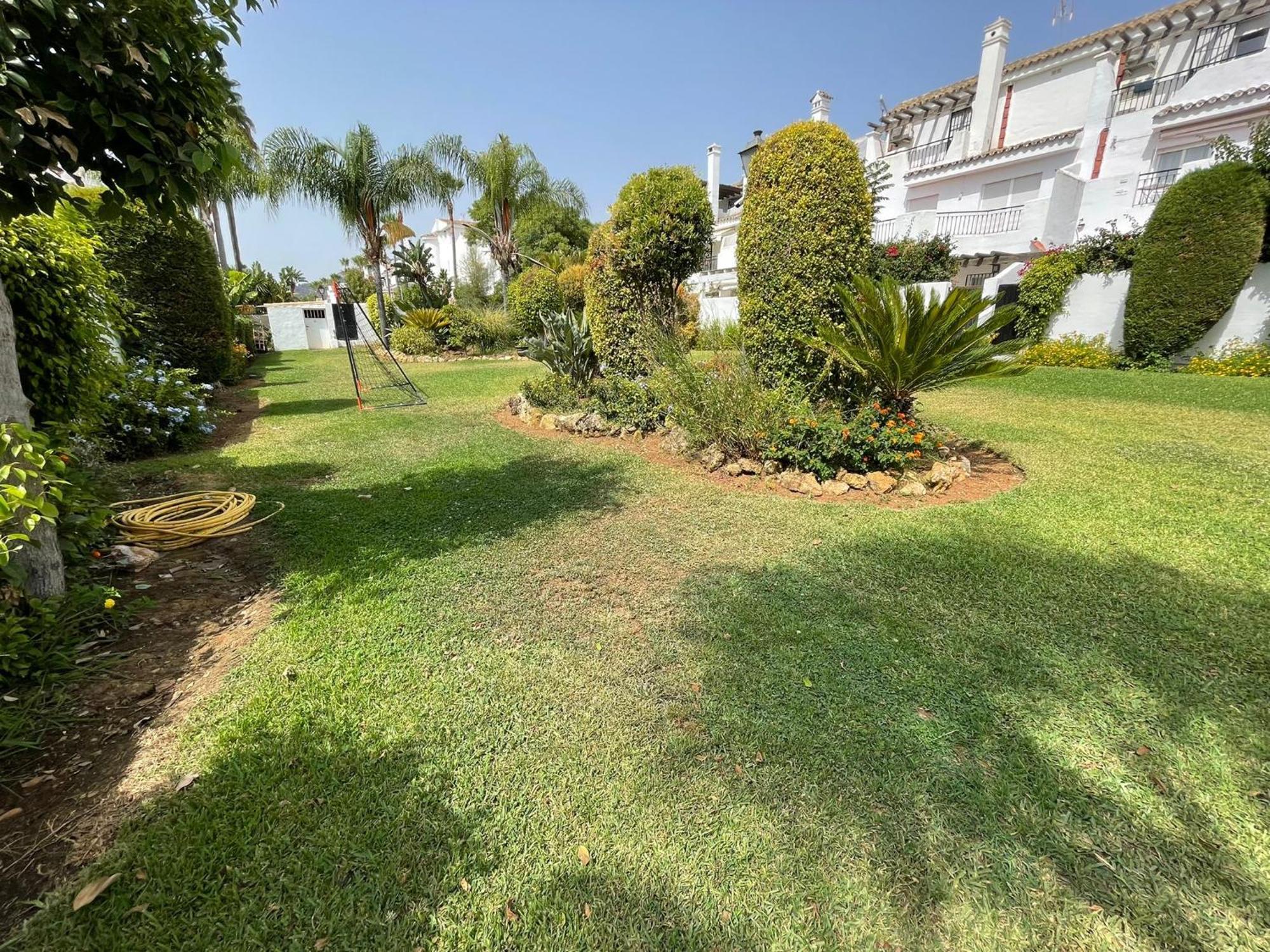 Apartamentos Naranjos Del Sol Marbella Exterior foto