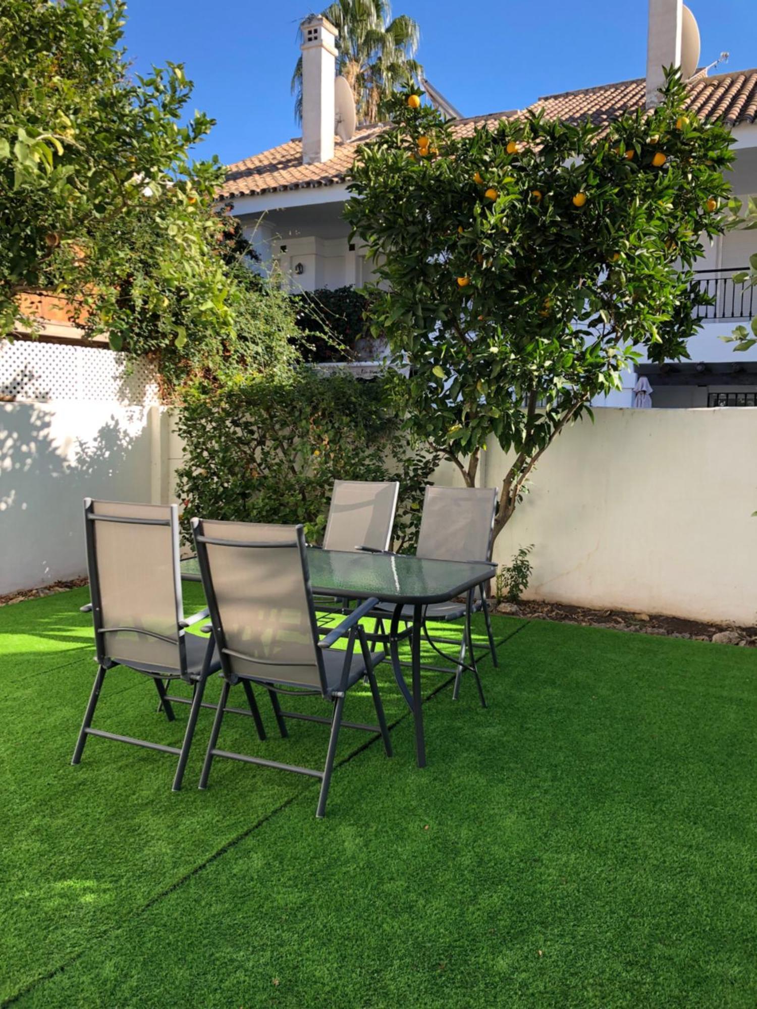 Apartamentos Naranjos Del Sol Marbella Exterior foto